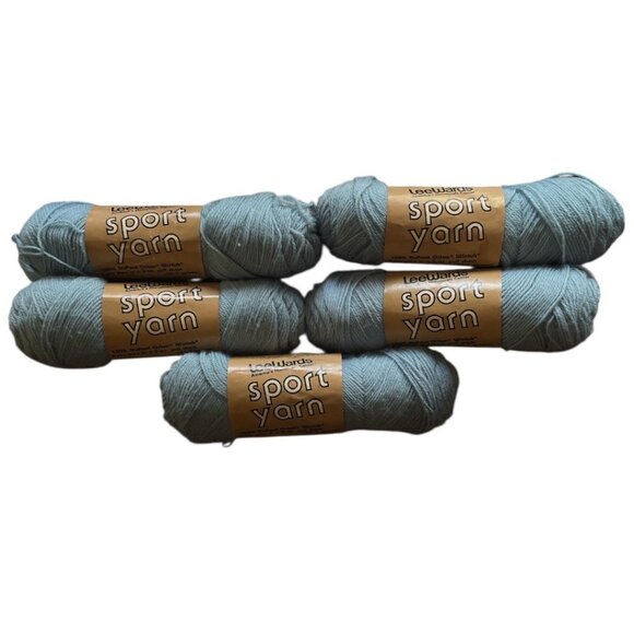 LeeWards Sport Yarn 100% DuPont Orlon Wintuk Medium Williamsburg Blue 2-Oz Pull - Picture 1 of 5